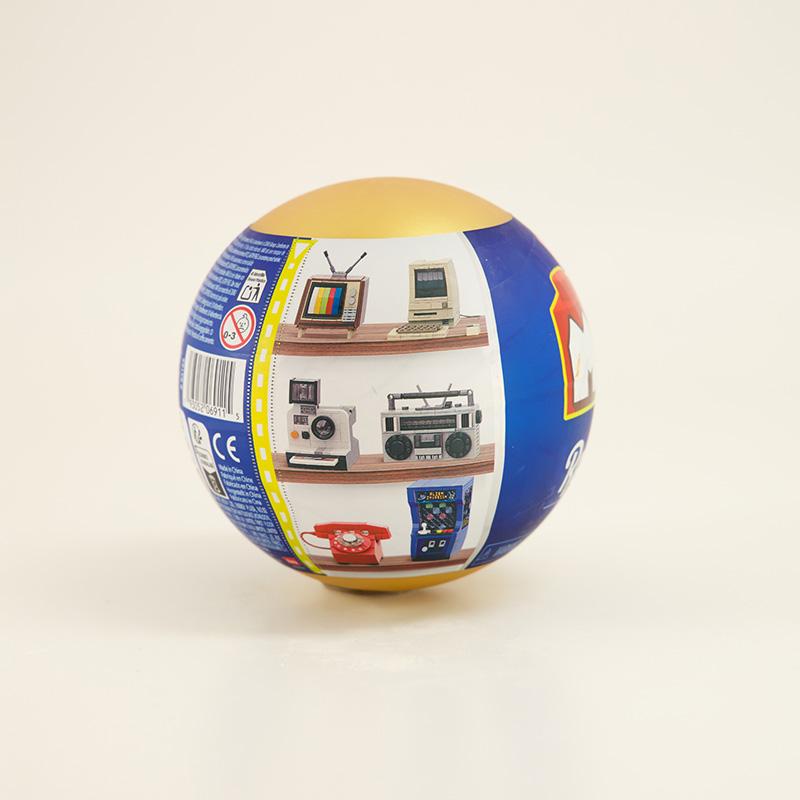 Max Retro Blocks Capsule